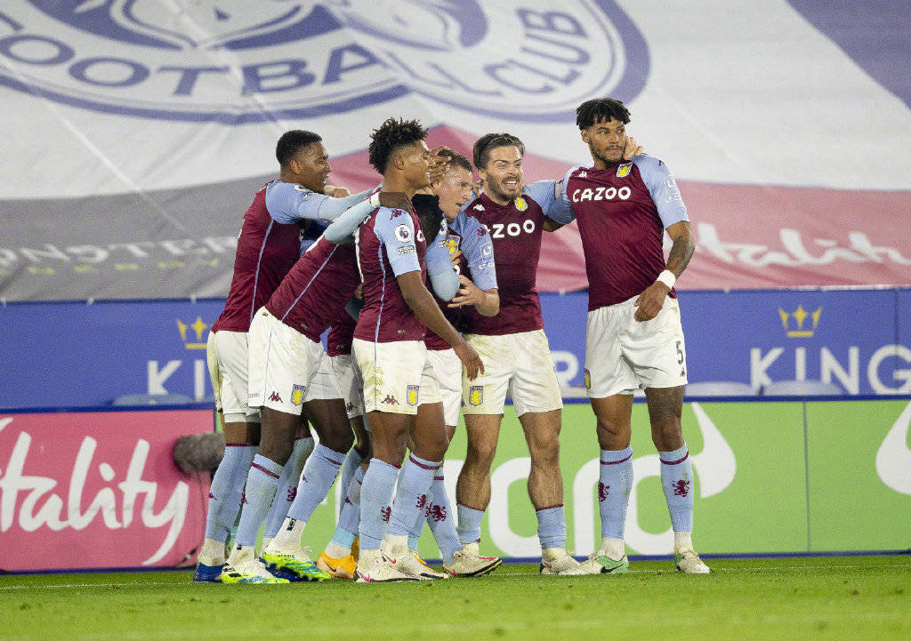 大谷翔平在 2024 年道奇队春训首秀中，单场贡献三安打展现火热状态