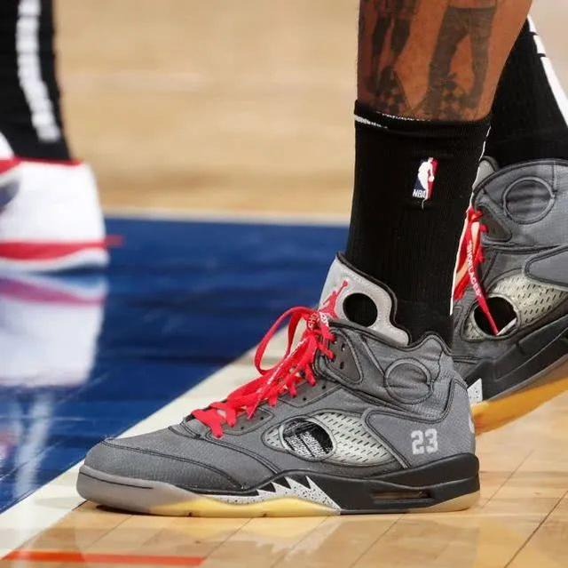 亚洲篮球「魔术师」，这传球的动作以前只能在动画片上看到！ 现实版「男儿当入樽」的宫成良田！