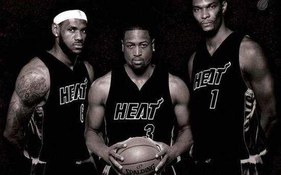 NBA知名球星“风城玫瑰”罗斯羊城点燃“篮球火”