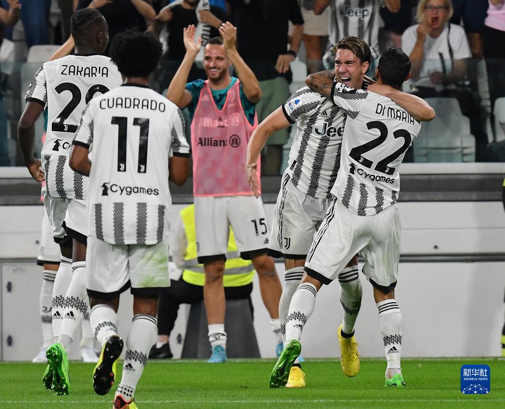 费城费城人宣布将在 2024 年开幕战前为哈勒戴举行隆重的雕像揭幕仪式