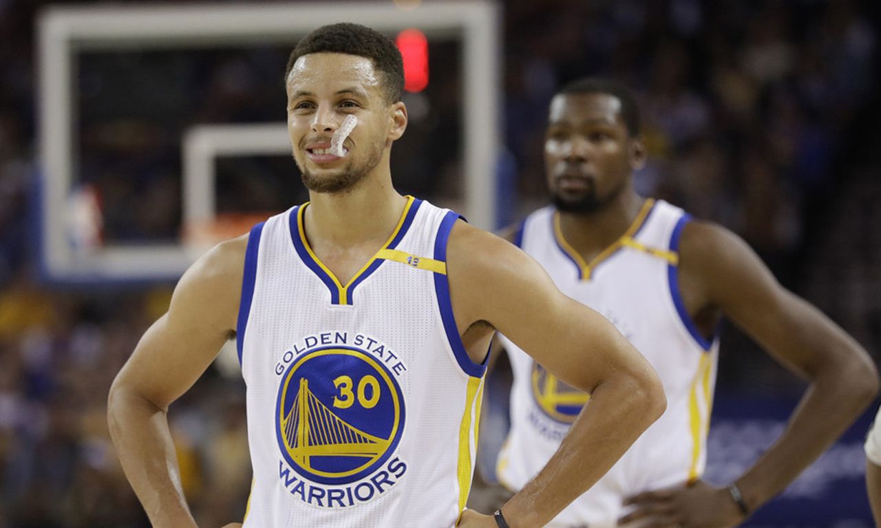 [图]中超-泽卡梅开二度 泰山3-1三镇结束两连败