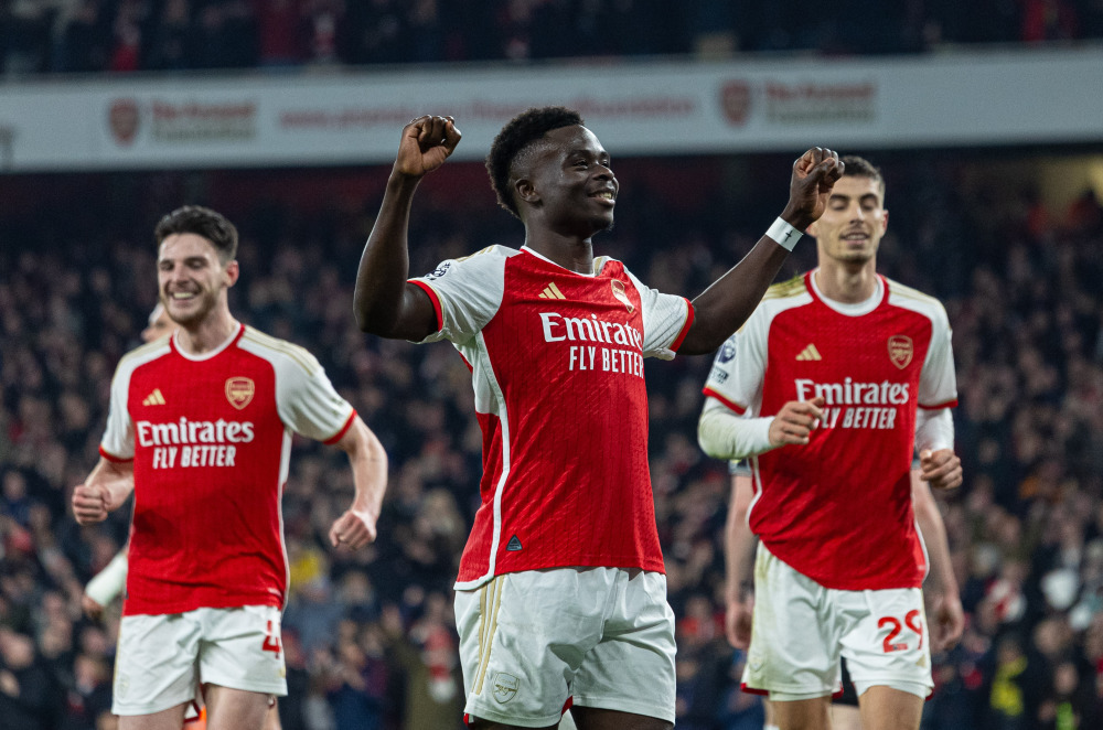 曼联计划打破转会纪录，签下埃利奥特·安德森和马特塔，争夺关键球员。