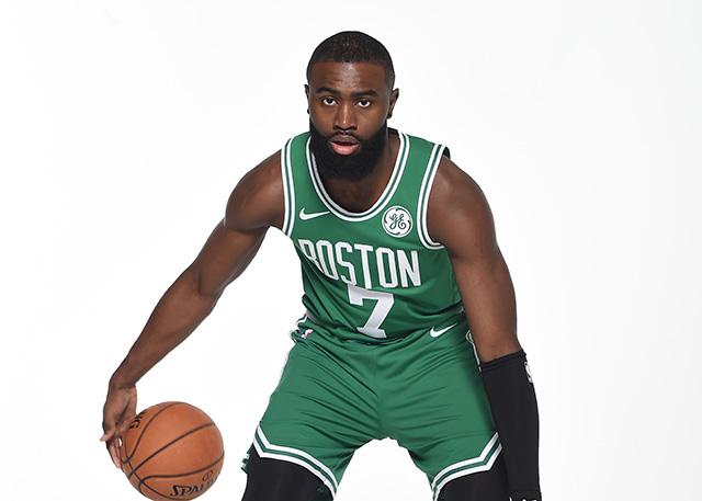 NBA新赛季首笔交易！27岁4届全明星控卫被贱卖，太离谱了