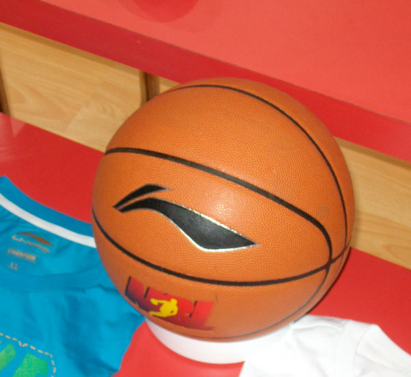 北控近4战3负+20分惨负浙江引热议！媒体人：张庆鹏帅位危矣