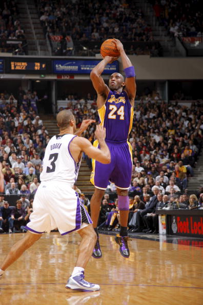 官方：拜仁女足中场齐焦蒂-奥尔默加盟曼联女足，双方签约2年