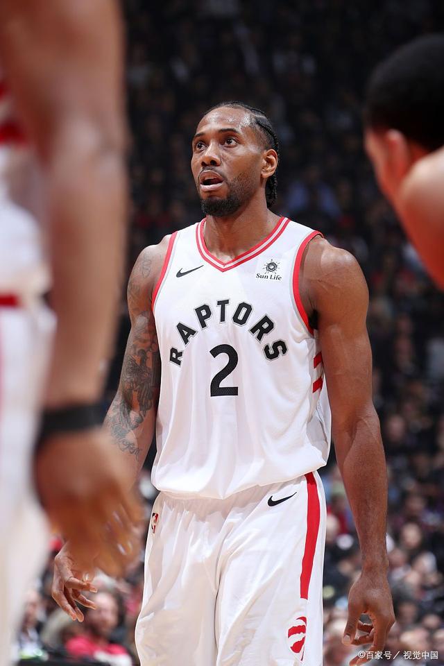 海港vs亚泰首发：4外援PK5外援 武磊奥斯卡登场