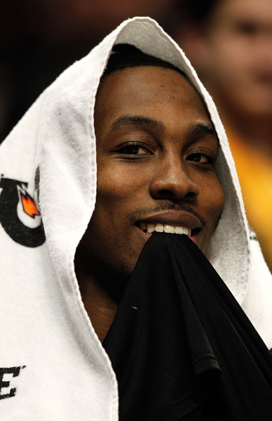 前裁判：米兰确实不该被判点球，但主裁判给的理由有问题